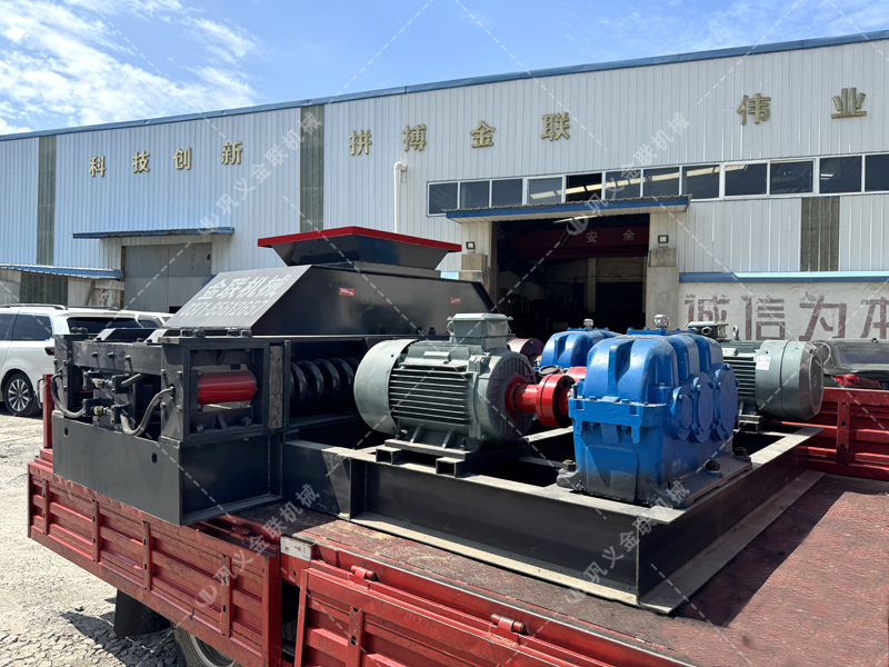 双齿辊破碎机的齿形设计,凭什么能“准确施力、不瞎碎”? 双齿辊破碎机的齿形设计,凭什么能“准确施力、不瞎碎”?